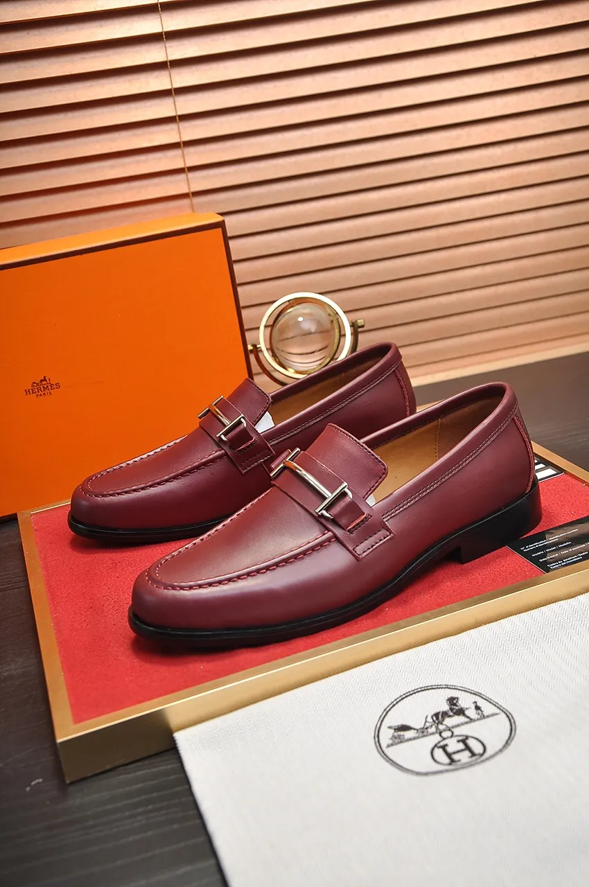 Men's shoes💰460💶[HERMES] (sheepskin lining)🍀Italian top luxury🍀He does not pursue novel styles and gorgeous colors, but attracts the favor of successful men with his flawless, elegant and classic style. Formal leather shoes This very comfortable, simple and stable style allows you to easily match any style! The pattern is absolutely 1:1 refined from the original case, and we strive for excellence in materials, imported cowhide + sheepskin lining💪💪💪extraordinary texture👍! .Black Brown Size: 38-45 (45 customized)
